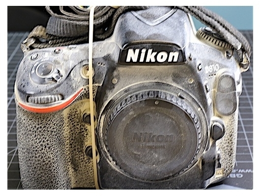 Nikon D810 不敵瘋狂考驗 租借店主大嘆倒霉
