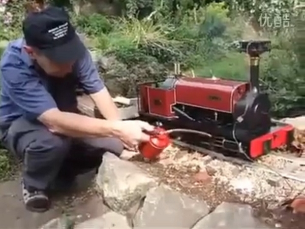 超像真模型蒸汽火車可載人！加水燒煤先識開