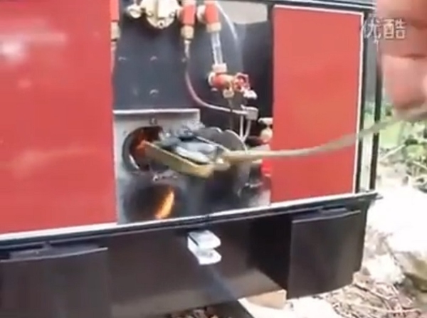 超像真模型蒸汽火車可載人！加水燒煤先識開