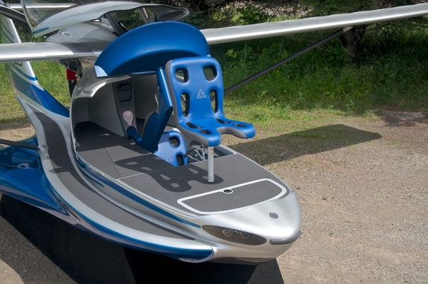 MVP.AERO MVP Model 3 入水能游多棲小飛機