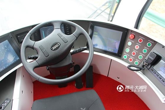 中國建模擬城市測「無軌列車」？ 網民：外表列車内裡巴士！