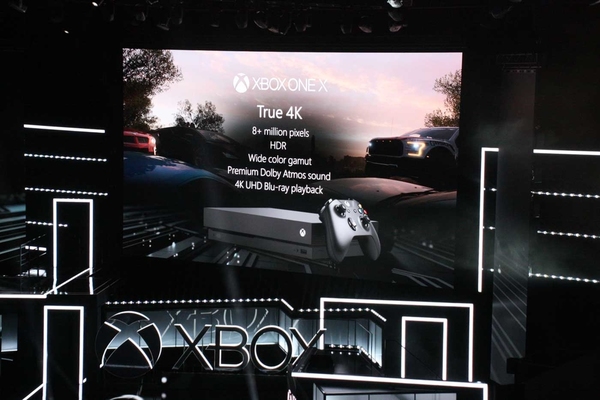 Xbox One X十一月上市 真 4K HDR 迷你小鋼砲
