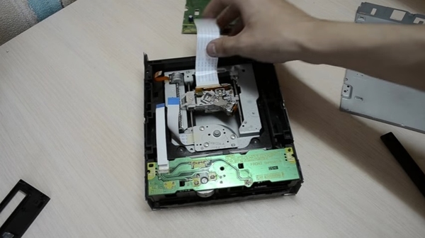 【家長指引】DVD 機大改造！ 輕鬆改裝超強熱能鐳射