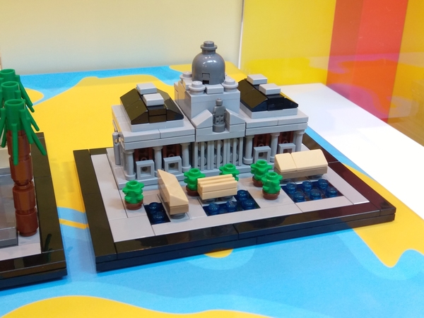 LEGO 太古大型遊樂場！20 萬塊 LEGO 砌電車鐘樓