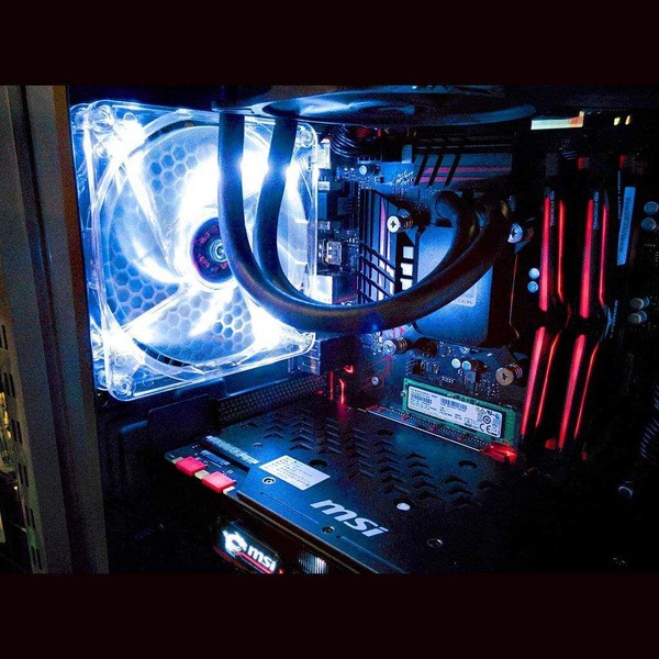 免組裝！玻璃面 × RGB 光效  耀目 Gaming PC 現成機