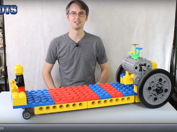 LEGO 遙控滑板車！零件靠 3D 打印