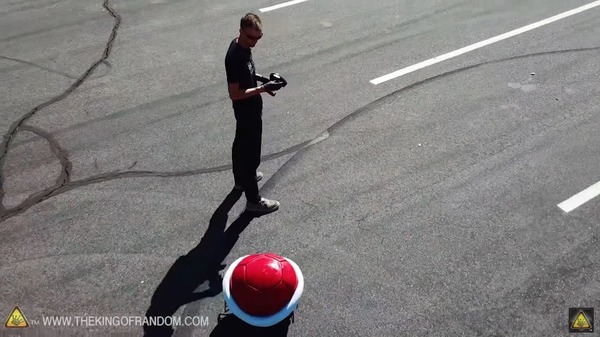 DIY Mario 追蹤龜殼！時速高達 48 km／h 撞到超痛？