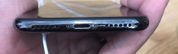 iPhone X又現缺憾 不到半個月即掉漆