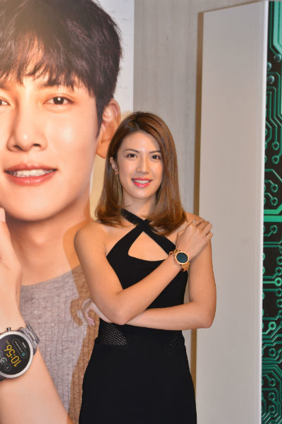 飛甩「電子味」 玩轉智能腕錶時尚設計