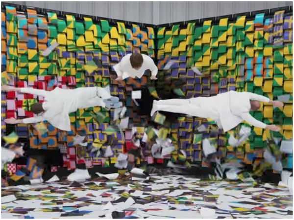 OK Go〈Obsession〉趣味 MV！ 跟住節奏印彩紙