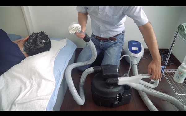 RoomShampoo 洗頭神器登場！邊出水邊吸水隨時隨地洗頭