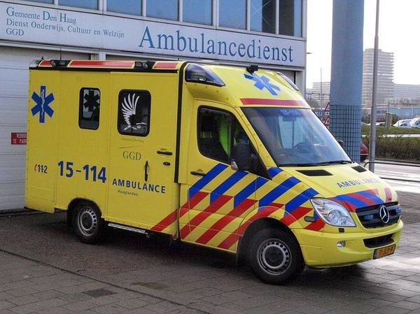 黃色救護車真身曝光 網民：好荷蘭 Feel！