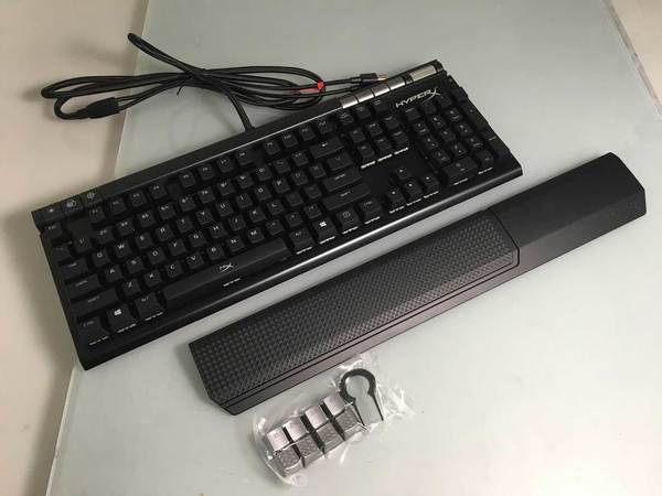 HyperX Alloy Elite RGB電競鍵盤開箱 Cherry MX RGB紅軸‧全鍵區獨立發光