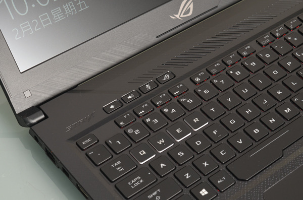 為「英雄」而生　MOBA 全面強化　ASUS ROG Strix Hero Edition