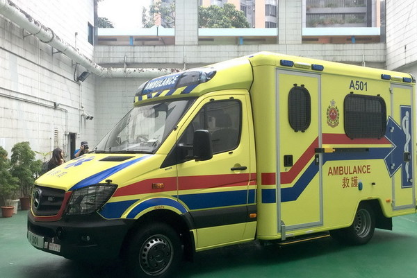 黃色救護車今起試用！網民：用開白色點解要轉黃色？