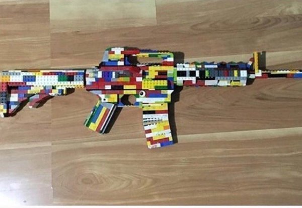 Instagram 上載 Lego 積木步槍 少年遭美警拘捕