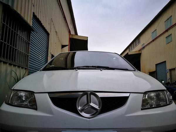 Benz 車標被偷點算好？餐盤代替毫無違和感