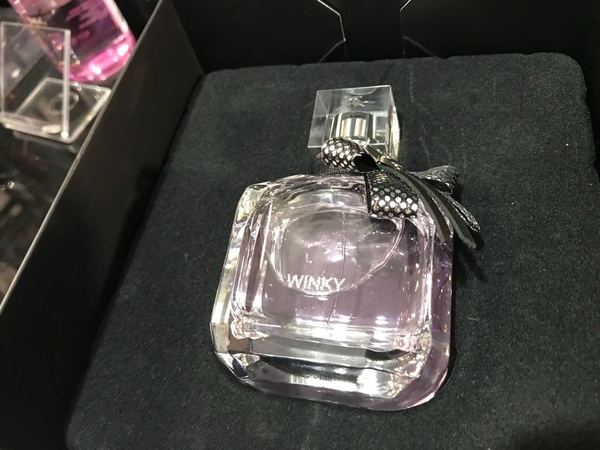 YSL 期間限定店玩人臉辨識！訂製專屬香水憑「樣」取貨