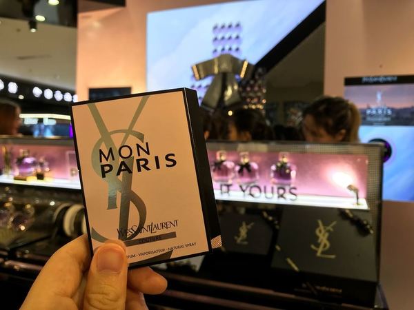YSL 期間限定店玩人臉辨識！訂製專屬香水憑「樣」取貨