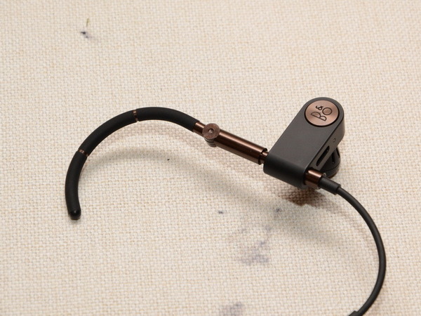 【實測】B&O Earset 藍牙耳機活化經典
