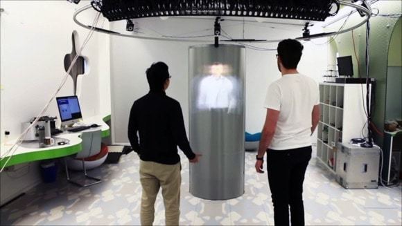 加拿大首創 3D 全像視訊系統！《Kingsman》投影開會玩法成真？