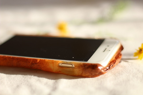 【網購】日本「烘燶多士」iPhone 手機殼 熱溶牛油 Wallpaper 超逼真