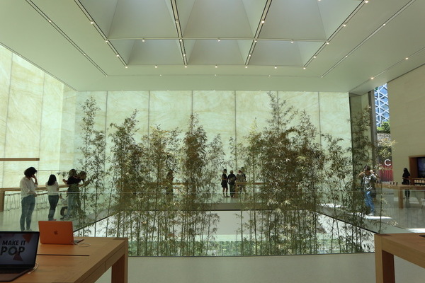 澳門金沙廣場 Apple Store 搶先看 世界首創半透明玻璃石牆