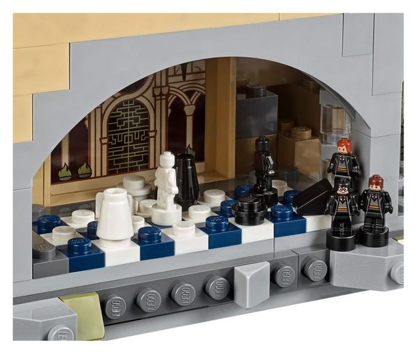【圖輯】LEGO 微縮版哈利波特霍格華茲城堡 逾 6,000 塊積木登場