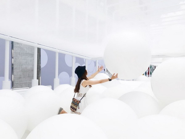 海港城變 BOUNCE 巨波球場！率先玩 300 倍純白「彈彈波」
