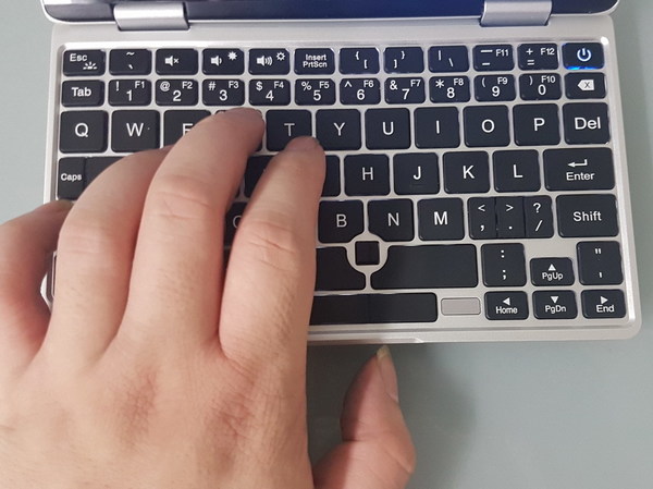 掌上玩變形! One Netbook One Mix Yoga 超迷你筆電