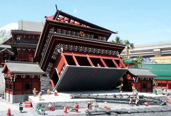 【多圖】日本名古屋 Legoland 遭颱風飛燕吹襲過後……