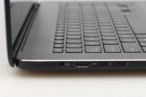 4K 高色準專業強效筆電　ASUS ZenBook Pro 15