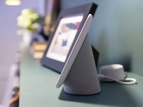 Google Home Hub 智能喇叭植入 7 吋屏幕