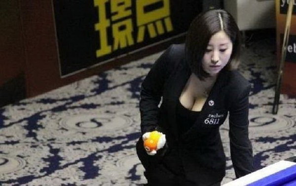中國桌球女裁判遭禁賽封殺！原因是身材太惹火？【多圖】