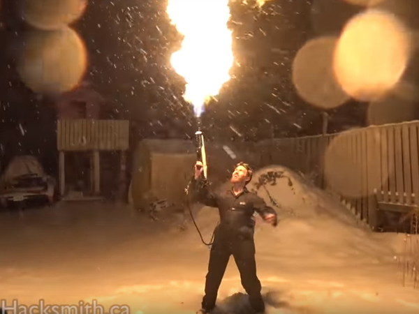 生火最強神器！FlameThrower 雪地起爐零難度