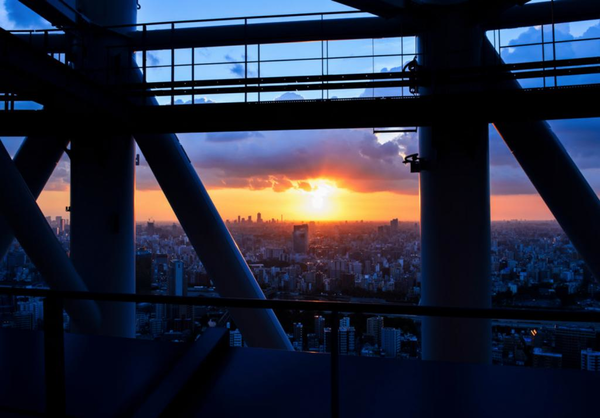 東京晴空塔推「高空導賞團」！走出玻璃牆盡收美景