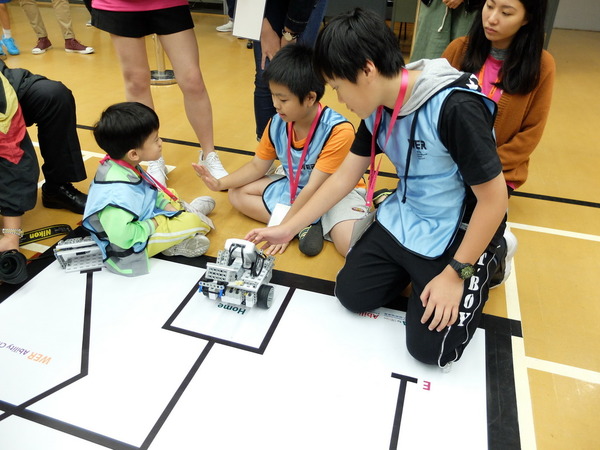 參與機械人比賽    讓 SEN 學生發揮 STEM 潛能（下）