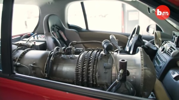 Smart 仔怒加噴射引擎 爆發 2000 匹馬力合法行街？