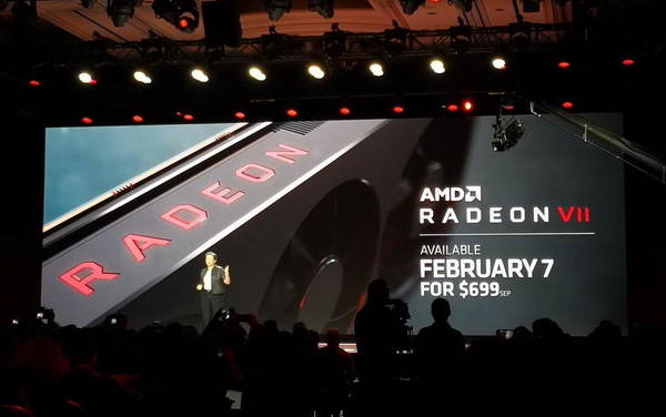 AMD Radeon VII 發布！7nm 製程‧效能超 RTX 2080！