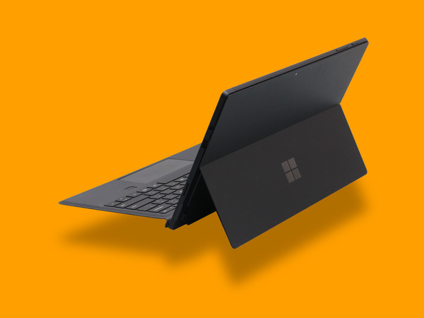 石墨黑 Microsoft Surface Pro 6     六代目機能躍升