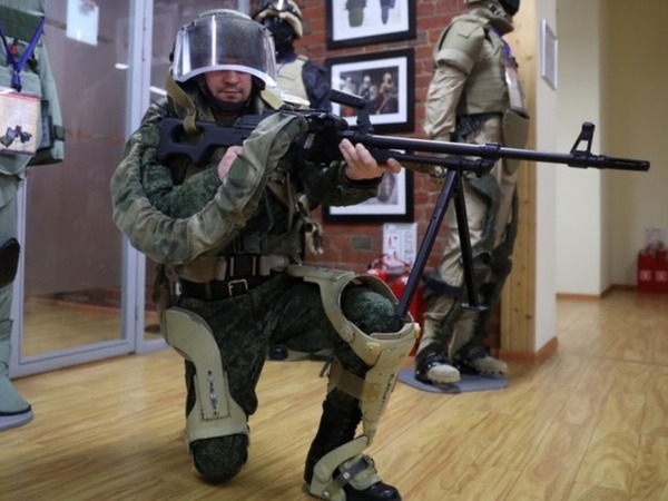 俄羅斯研發機械外骨骼 士兵最強配套