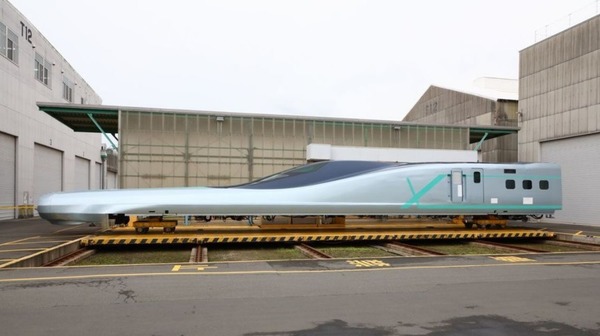 JR 新幹線 ALFA-X 首尾車廂曝光！「長鼻」將成日本最高速列車