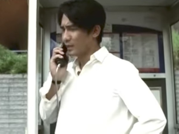 【集體回憶】香港電話亭難逃「被淘汰」命運？重溫 5 個港產片電話亭經典場面 