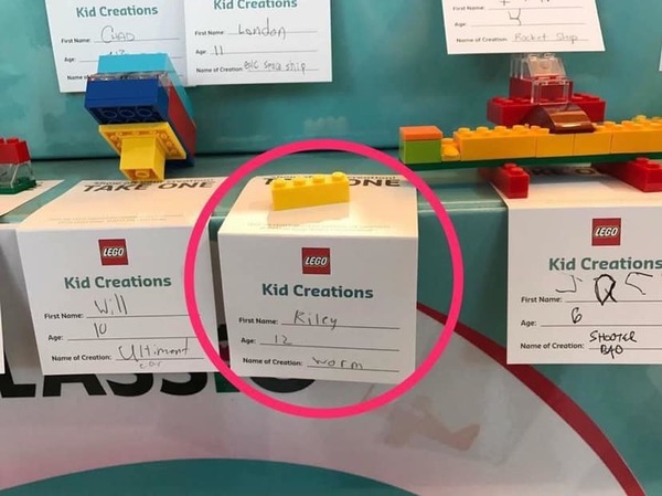 12 歲小童以一件樂高積木磚參加 LEGO Kid Creations 比賽 作品名稱：Worm 大獲正評