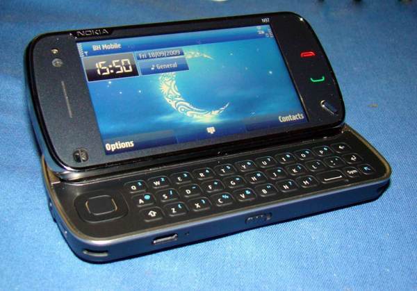Oppo 升降式．側滑式屏幕新專利  向 Nokia N97 經典機「致敬」？