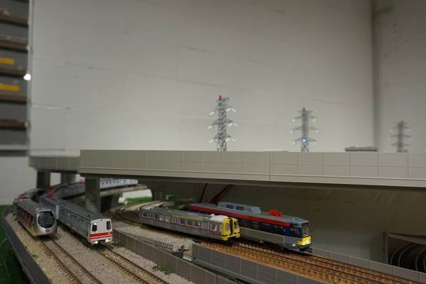 【港鐵模型 DIY】第一代地鐵、千九公主、黃頭火車、輕鐵集合！達人自製 1：160 超像真香港列車