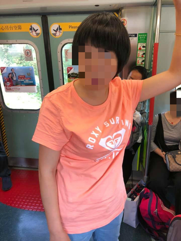 小童東鐵車廂內除褲小便！乘客被尿液濺濕