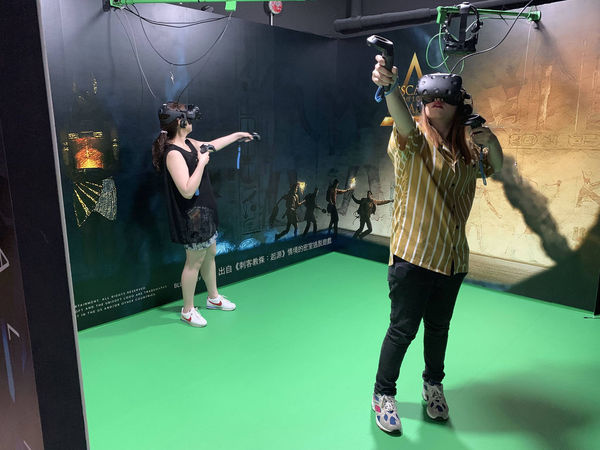 刺客教條VR遊戲首發 旺角電競館率先玩
