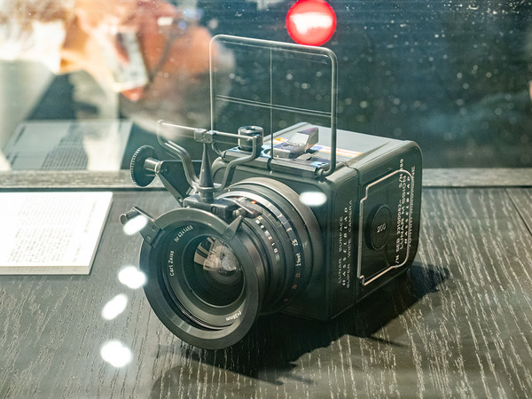 極罕天價相機六月全球拍賣  香港首度公開亮相