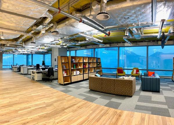 Facebook 香港搬新 Office！佔地 4 層似遊戲室多過辦公室？
